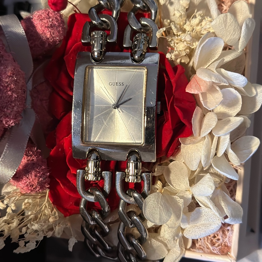 Guess watch